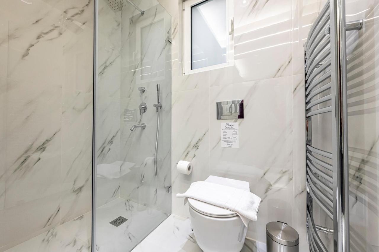 Phaedrus Living City Center Luxury Flat Neos Kosmos Atene Esterno foto